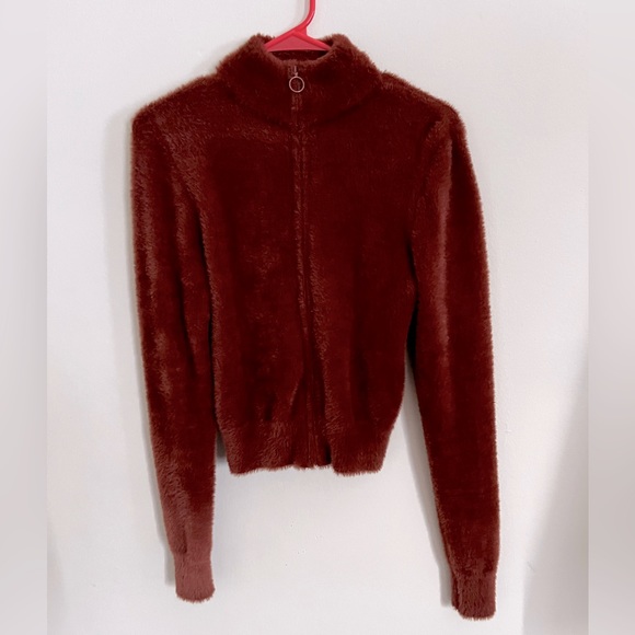 Fashion Nova Burnt orange fuzzy zip top - Picture 1 of 4